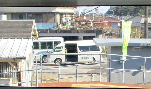 ���S����